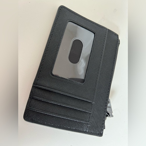 DKNY wallet - Picture 2 of 3